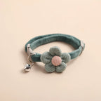 Cute Flower Cat Collar with Bell – Adjustable