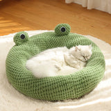 Warm Plush Frog-Shaped Pet House