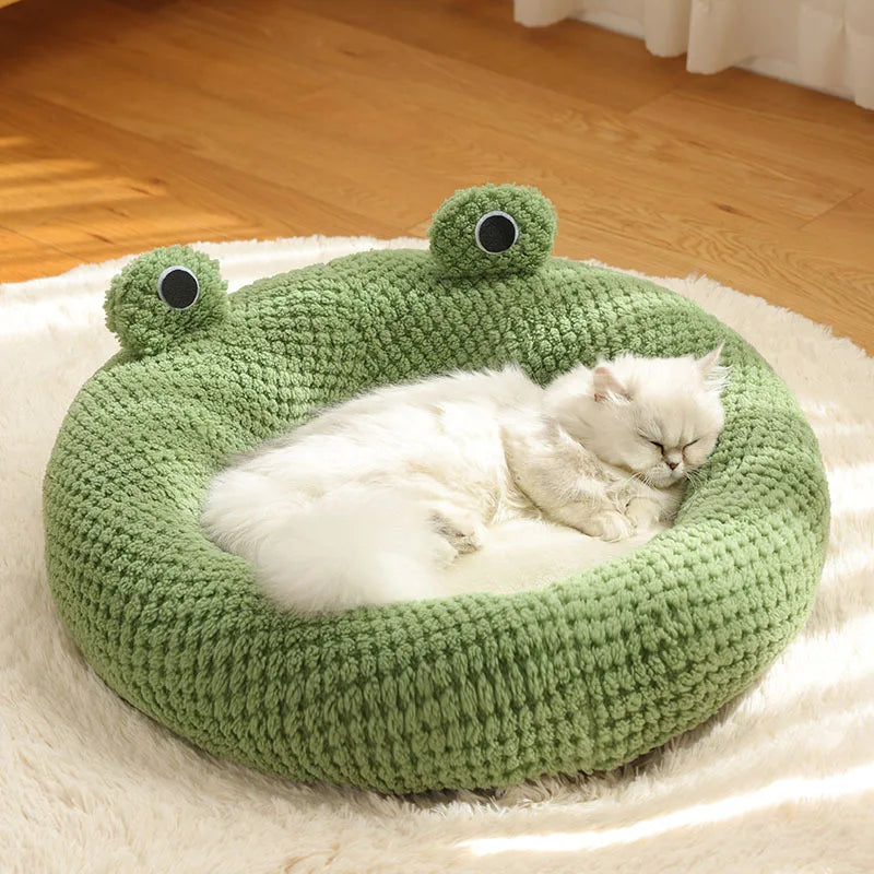 Warm Plush Frog-Shaped Pet House