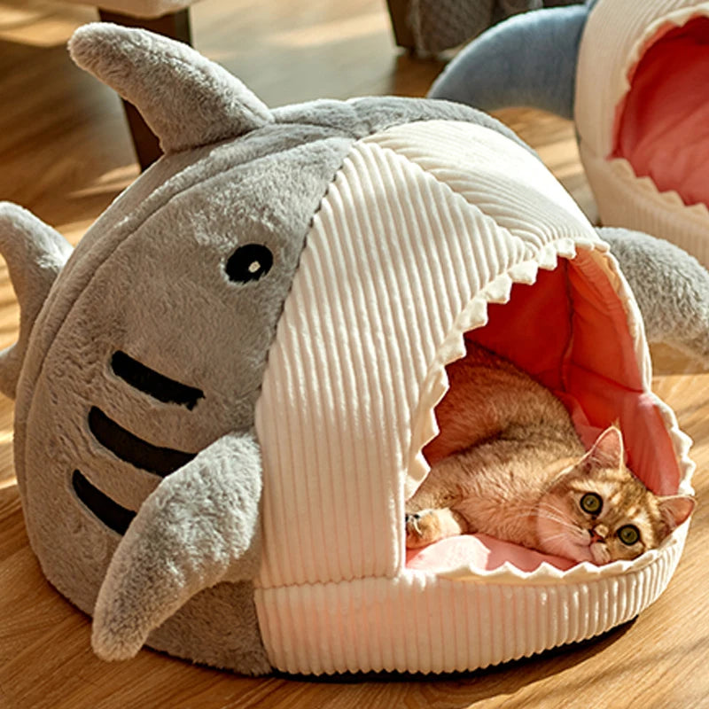 Winter Warm Cat Cave Bed