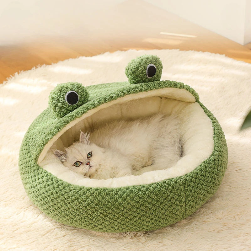 Warm Plush Frog-Shaped Pet House